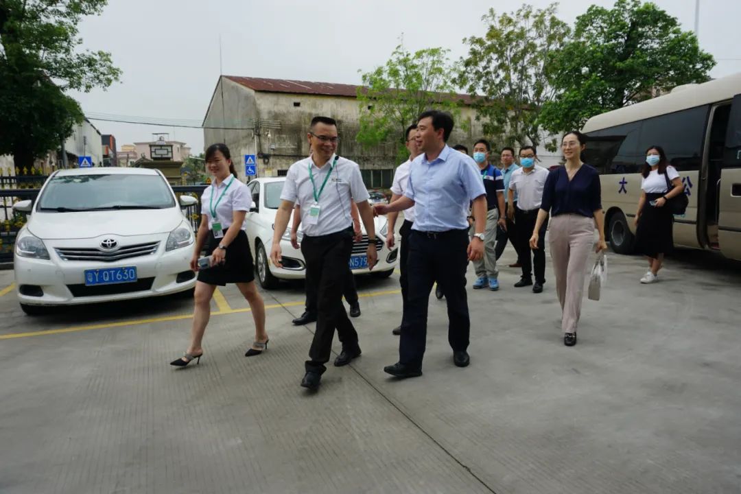 大沥镇稳企调研组莅临南北旺全铝家居